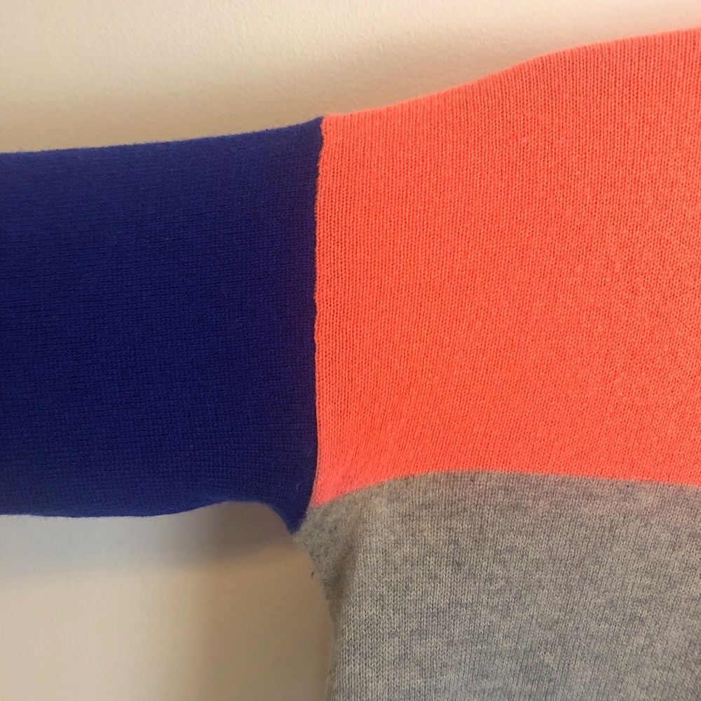 AQUA Cashmere Sweater - Picture 4 of 4